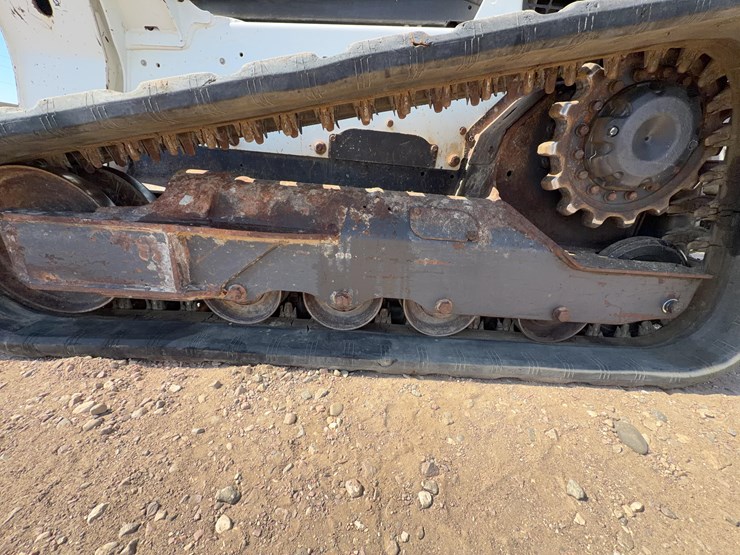 2017-bobcat-t650-image-13