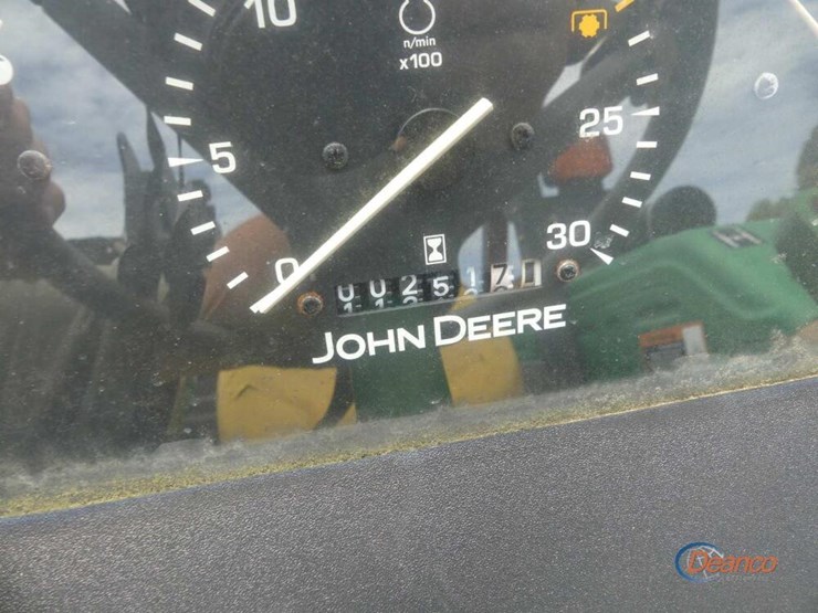 2012-john-deere-5045d-image-14