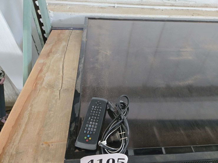 vizio-70"-flat-screen-tv-with-cable-and-remote-(no-wall-mount)-image-5