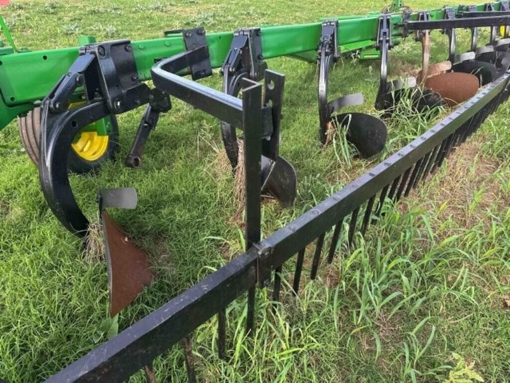 john-deere-3700-image-13