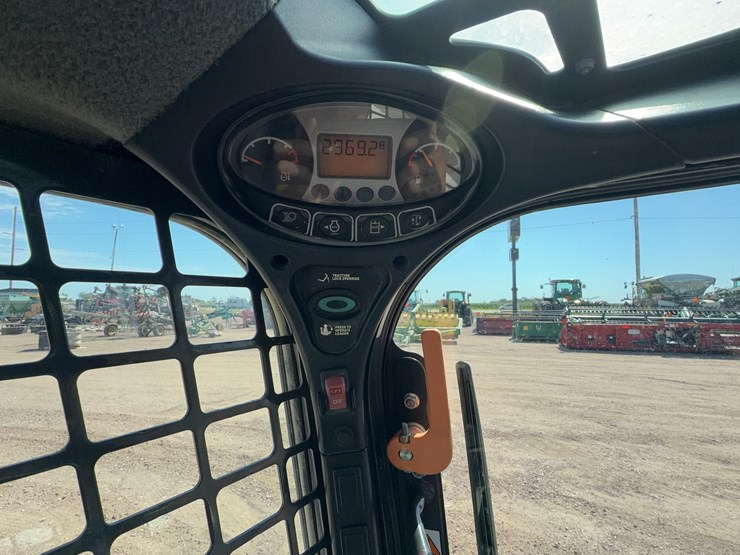 2017-bobcat-t650-image-34