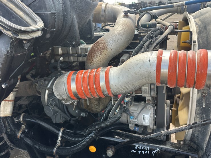 2012-kenworth-t370-image-13