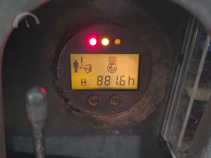 2019-bomag-bmp8500-image-19