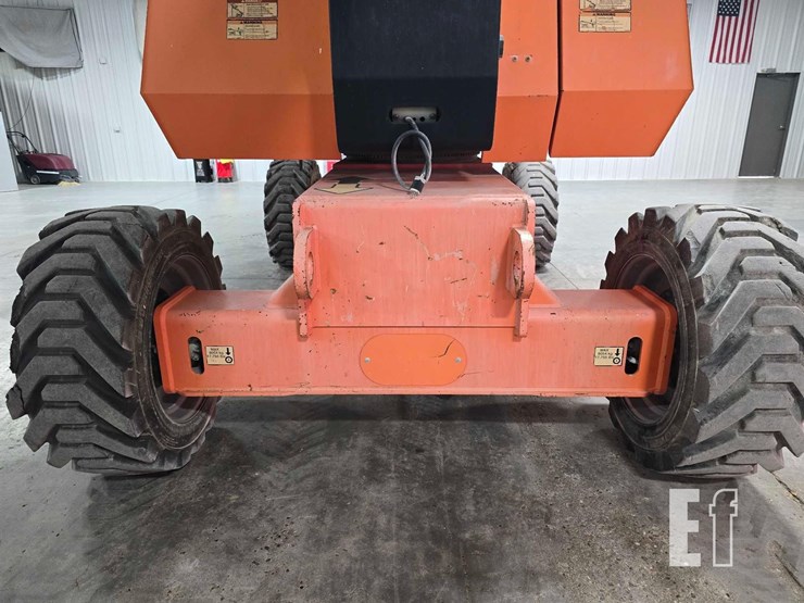 2016-jlg-800aj-image-20