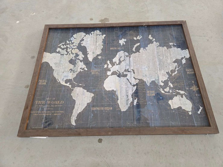 the-world-map-framed-image-1