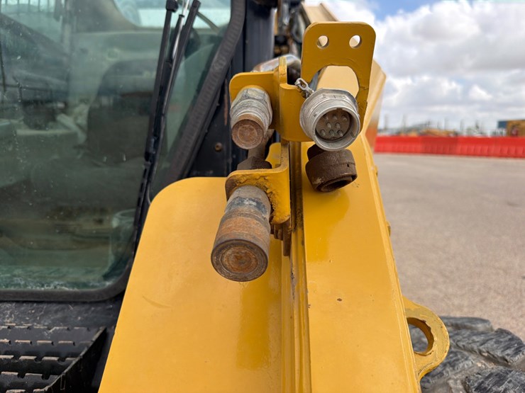 2012-caterpillar-262c-image-9