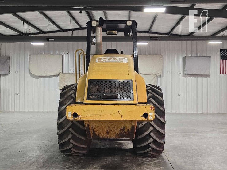 2004-caterpillar-cp-563e-image-8