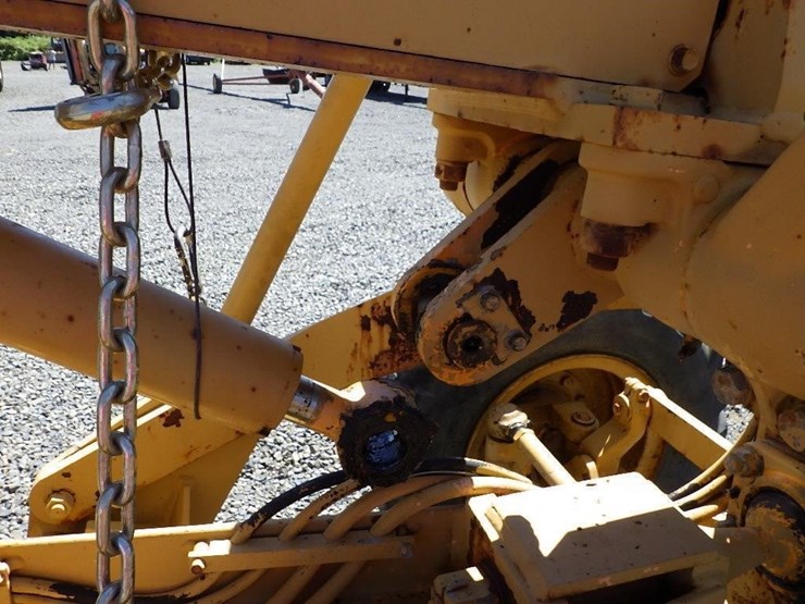 mitsubishi-mg130-motor-grader-image-22