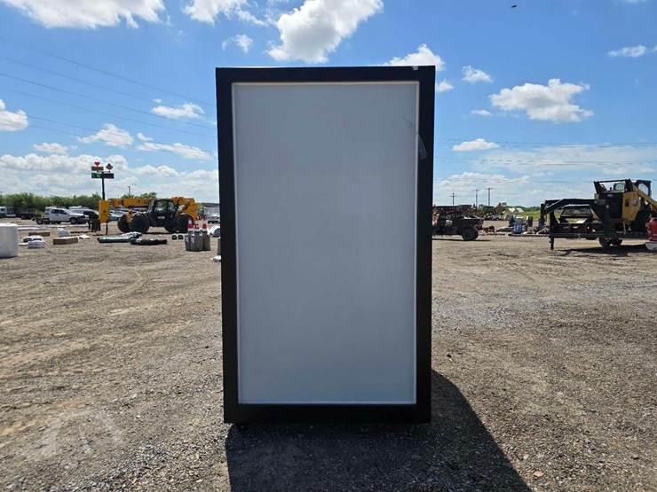 mobile-toilet-with-shower-image-6