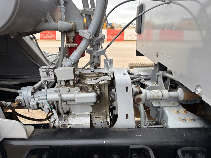 2016-kenworth-t880-image-5