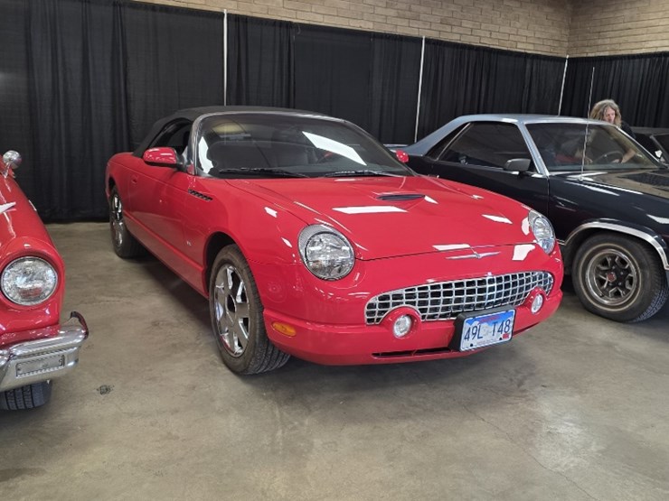 2003-ford-thunderbird-roadster-image-1