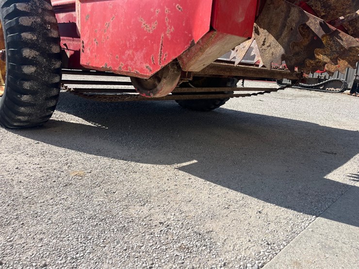 new-holland-519-image-18