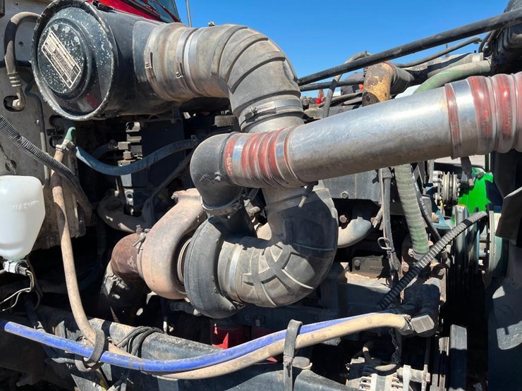 1996-peterbilt-377-image-48