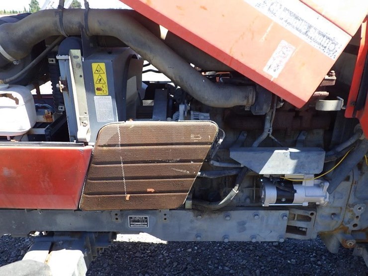 kubota-m900-tractor-image-16