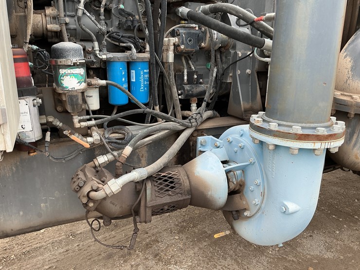 2012-cummins-qsx15-image-22