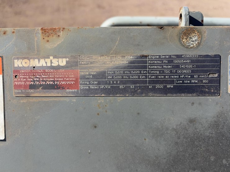 2002-komatsu-d38p-dozer-image-25