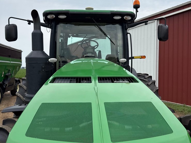 2014-john-deere-8320r-image-90