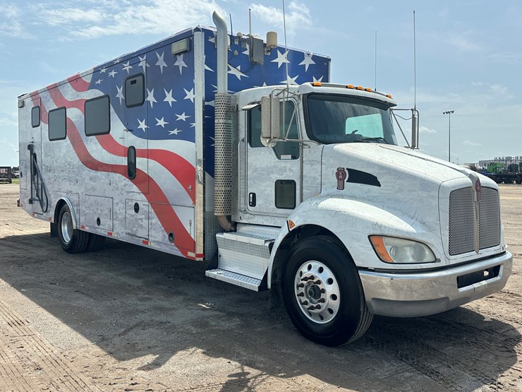 2012-kenworth-t370-image-3
