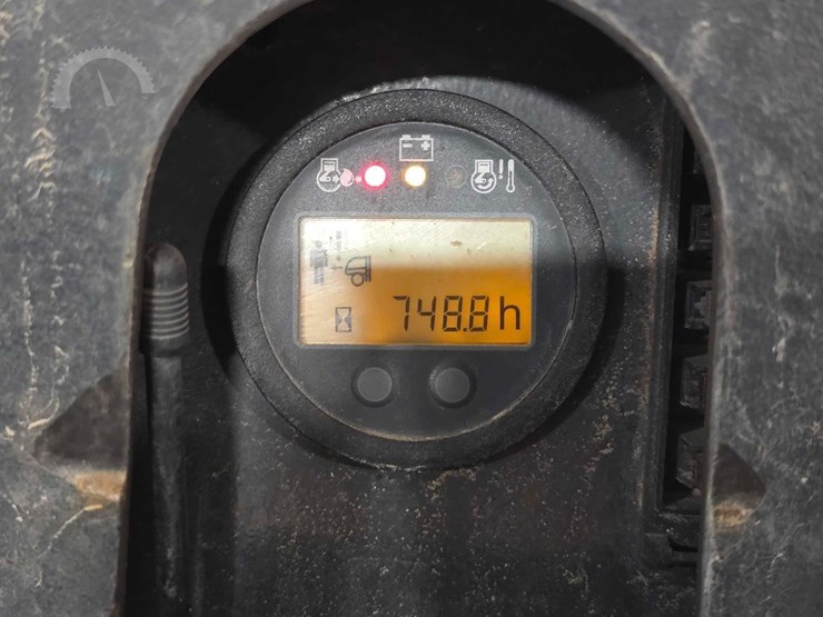 2019-bomag-bmp8500-image-11