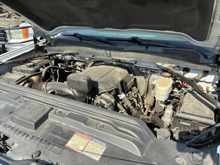 2015-chevrolet-2500-image-8