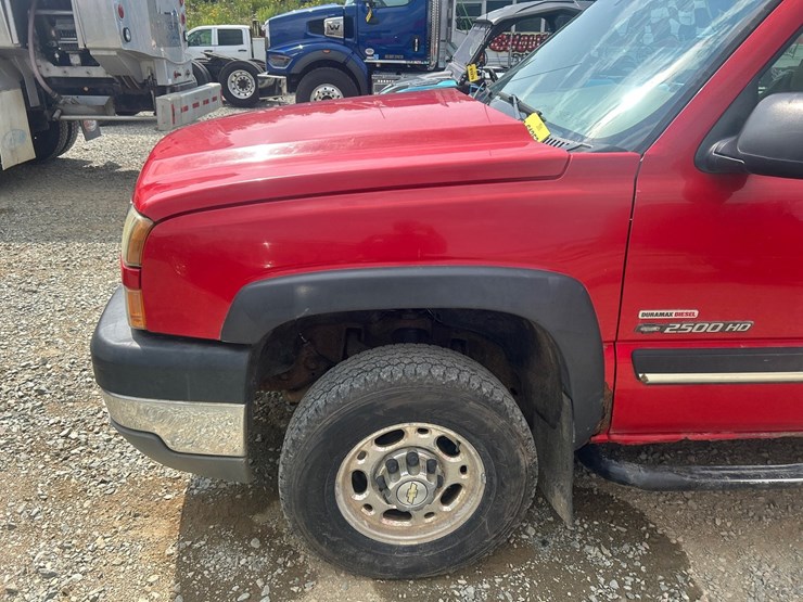 2005-chevrolet-2500-image-13