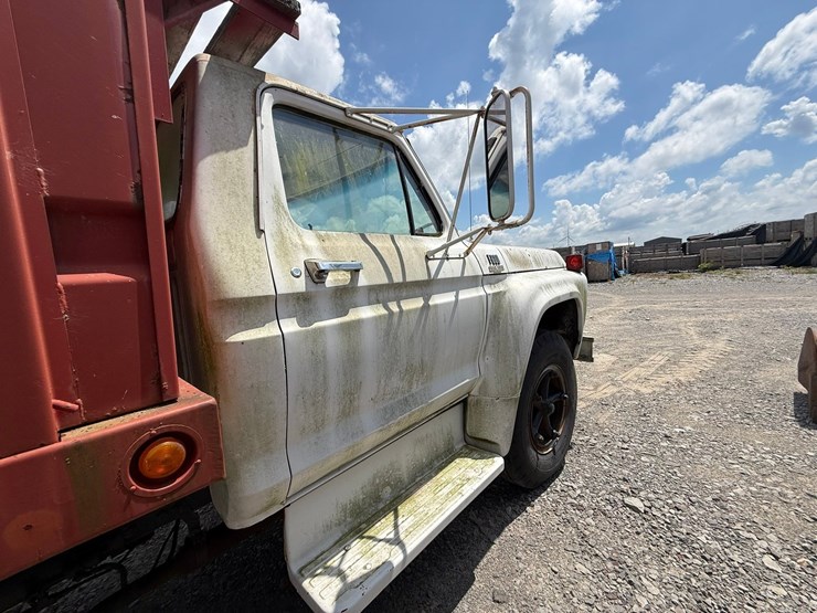 ford-f600-image-23