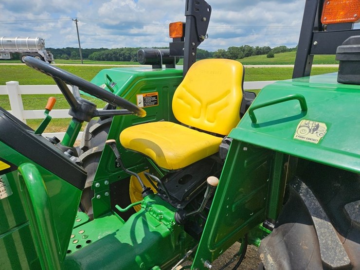 john-deere-5055d-image-40