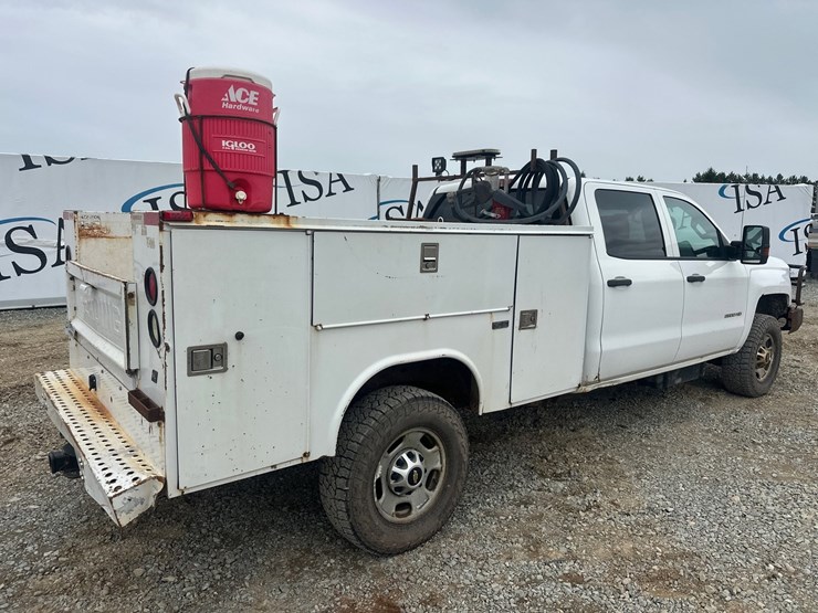 2018-chevrolet-2500-image-5