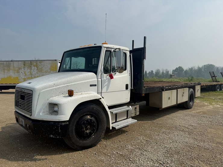 2000-freightliner-fl60-image-1