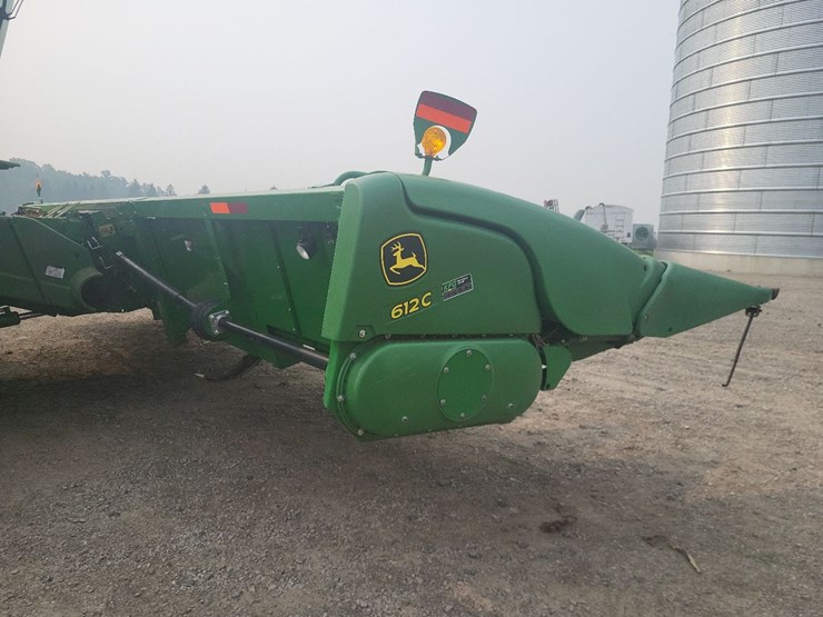 2014-john-deere-612c-corn-head---field-ready-image-6