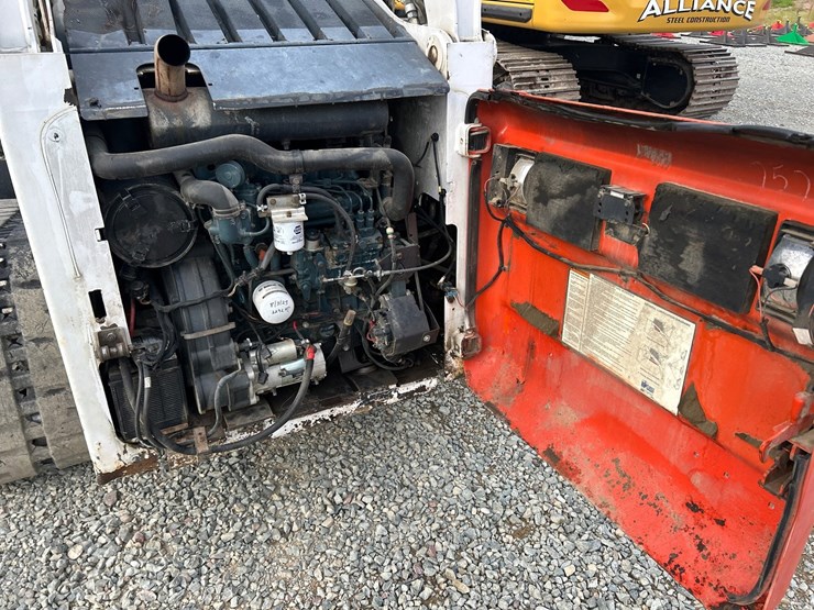 bobcat-t300-image-28