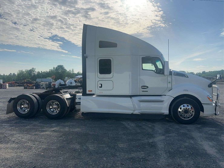 2022-kenworth-t680-image-4