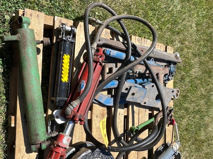 #2179-•-trailer-jacks-and-tractor-parts-image-6