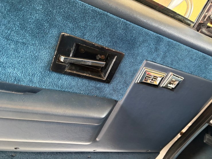 1985-chevrolet-k10-image-23