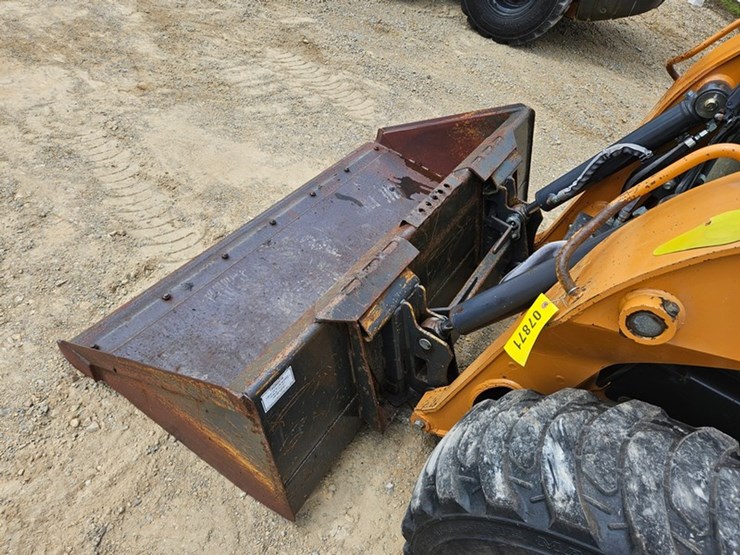2019-case-sr210-image-10