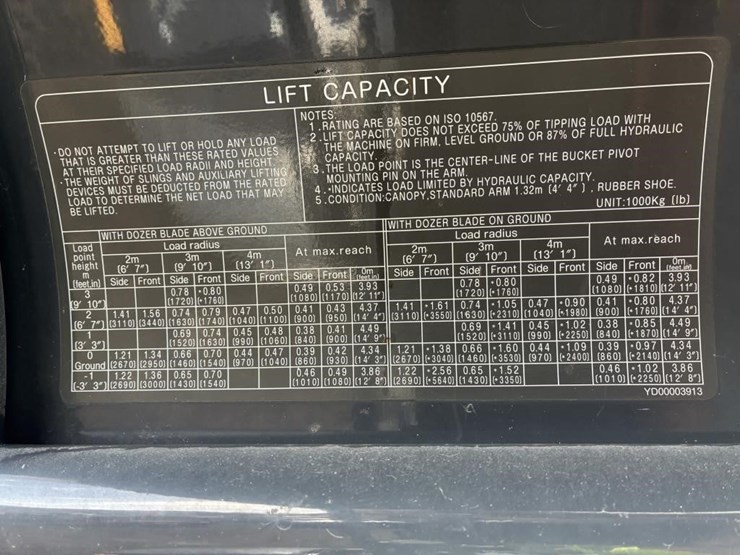 2023-deere-35g-image-30