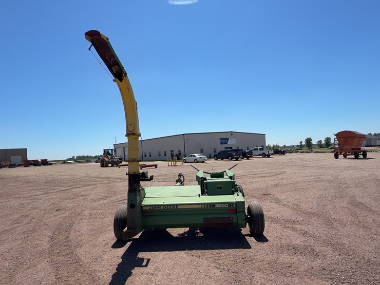john-deere-3950-image-29