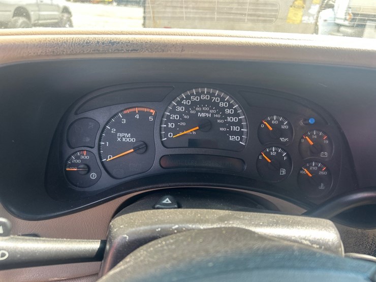 2005-chevrolet-2500-image-48