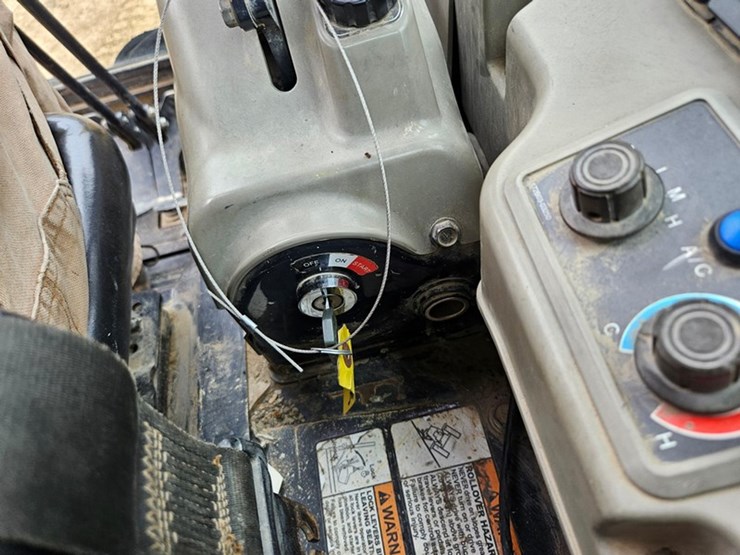 yanmar-vio35-image-36