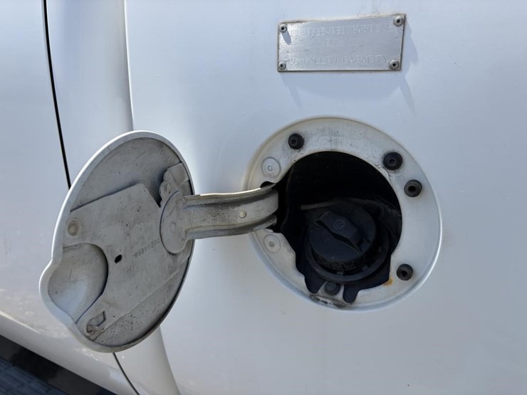 2012-gmc-sierra-2500-image-6