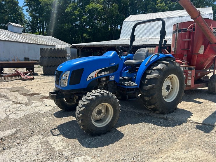 2004-new-holland-tc55da-tractor-image-2
