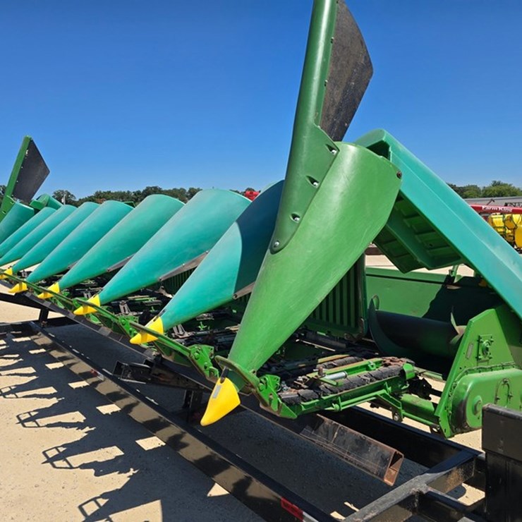 JOHN DEERE 894