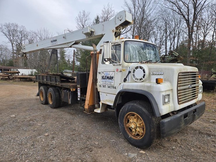 1989-ford-l9000-image-7