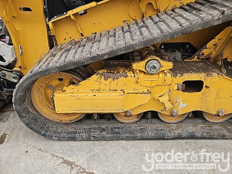 2025-caterpillar-255-image-19