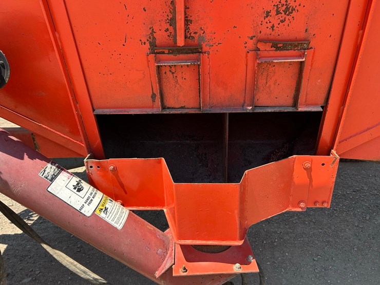 killbros-375-grain-hauler-seed-tender-image-25
