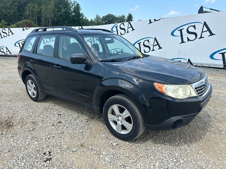 2010-subaru-forester-image-7