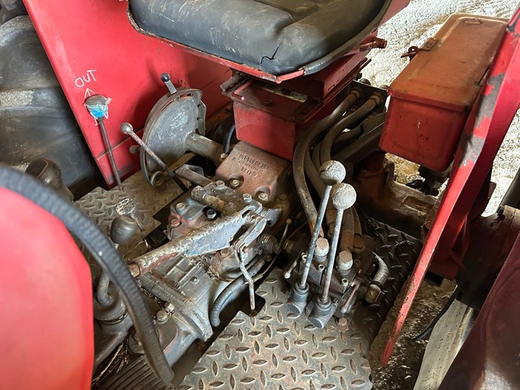 imt-4x4-tractor-image-15