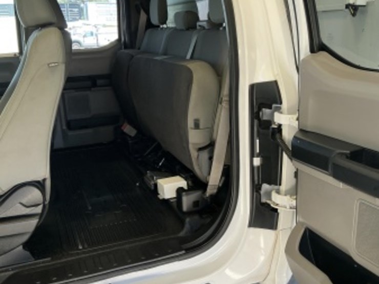 2019-ford-f550-image-30