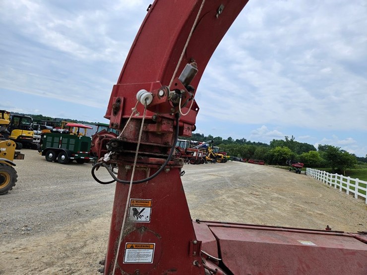 new-holland-900-image-26