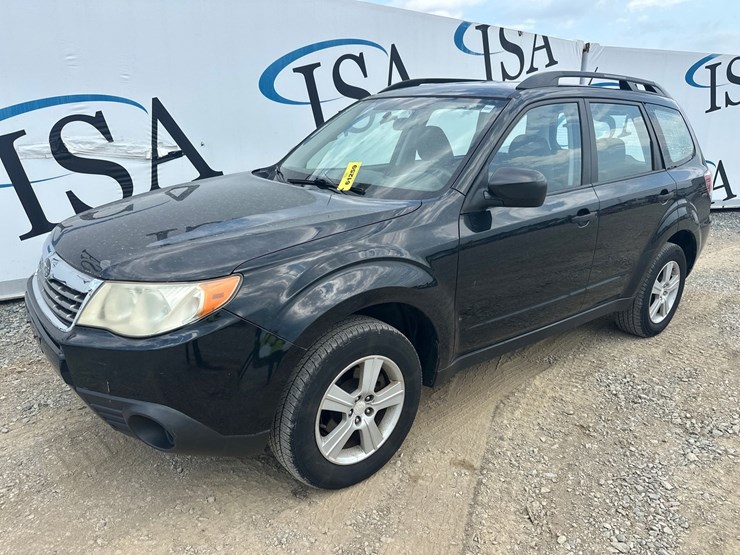 2010-subaru-forester-image-1